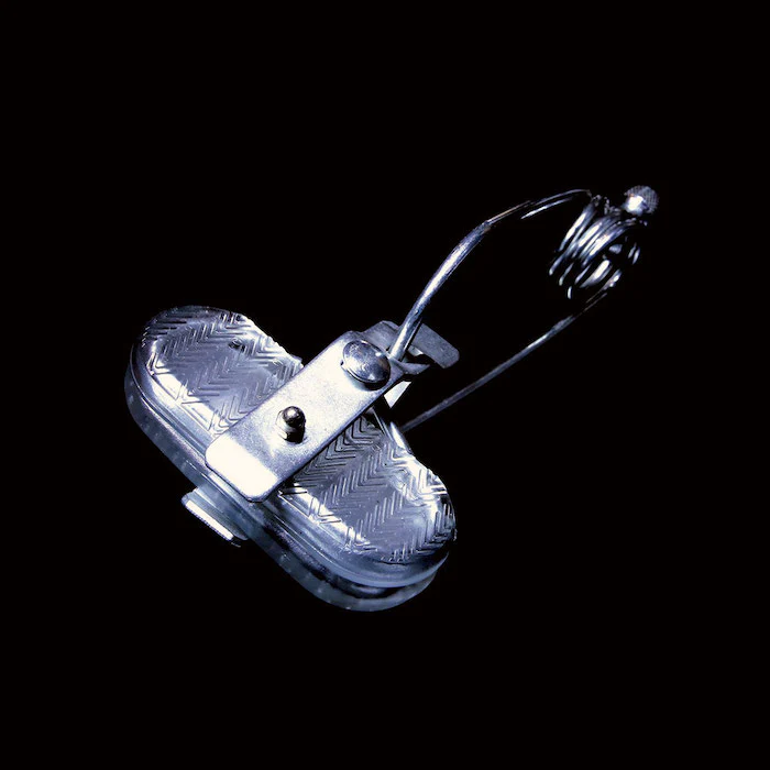 Reflector Clamp Lamp with Ceramic Holder - Graphite - Image 9